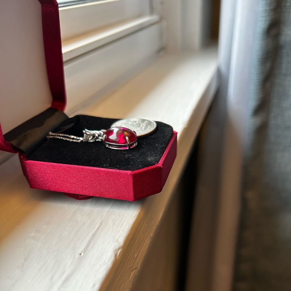 Vibrant Red Gemstone Necklace - Picture 13 of 14